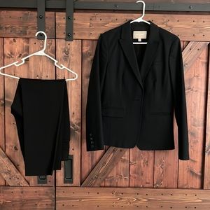 Banana Republic, women’s suit (black)